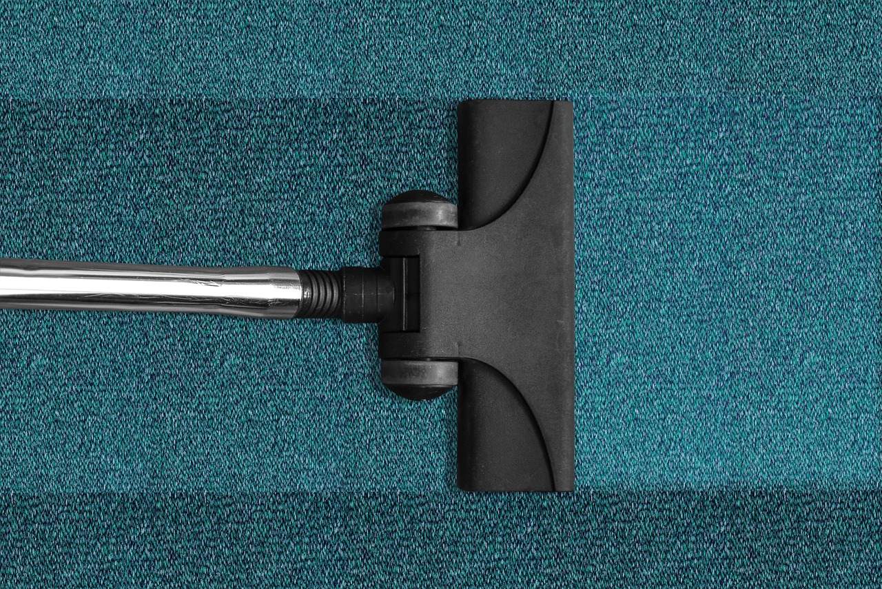 vacuum cleaner modern home